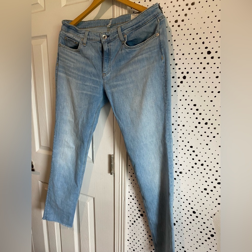 RAG & BONE DRE Low-Rise Slim Boyfriend Denim Blue Jeans in Tulip - Raw Hem - 28